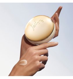 J'adore les Adorables - Perfumed body scrub J'adore les Adorables - Perfumed body scrub